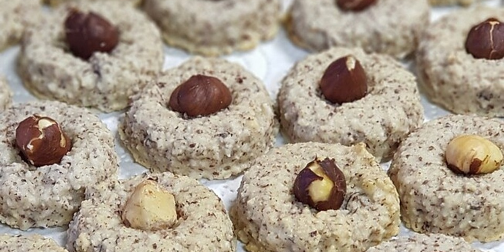 Haselnussmakronen, mit diesen Rezept werden sie nicht hart! - Rezepte ...