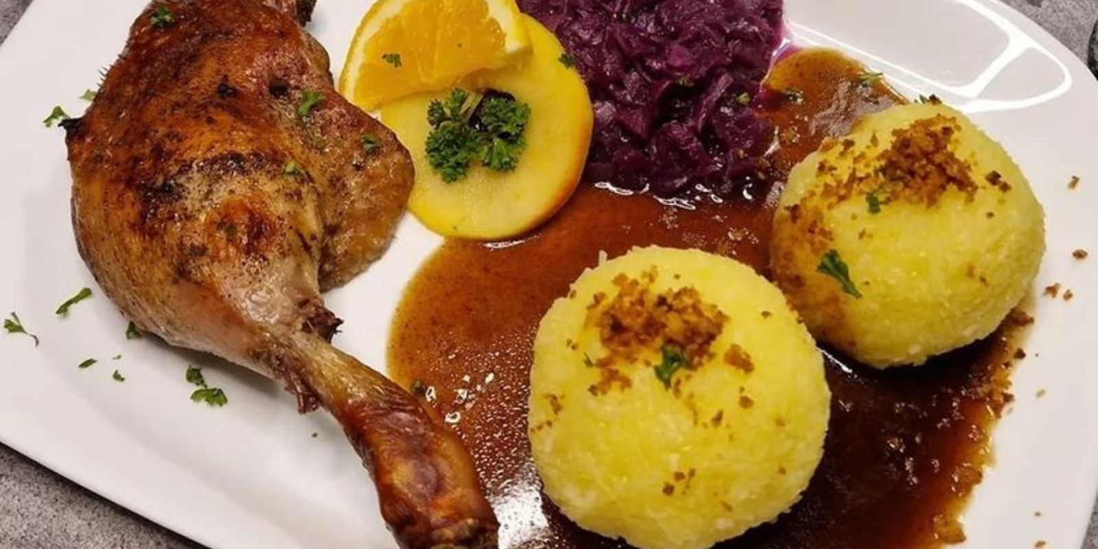 Entenschenkel mit Honig-Orangen-Glasur: Ein Festmahl für Genießer ...