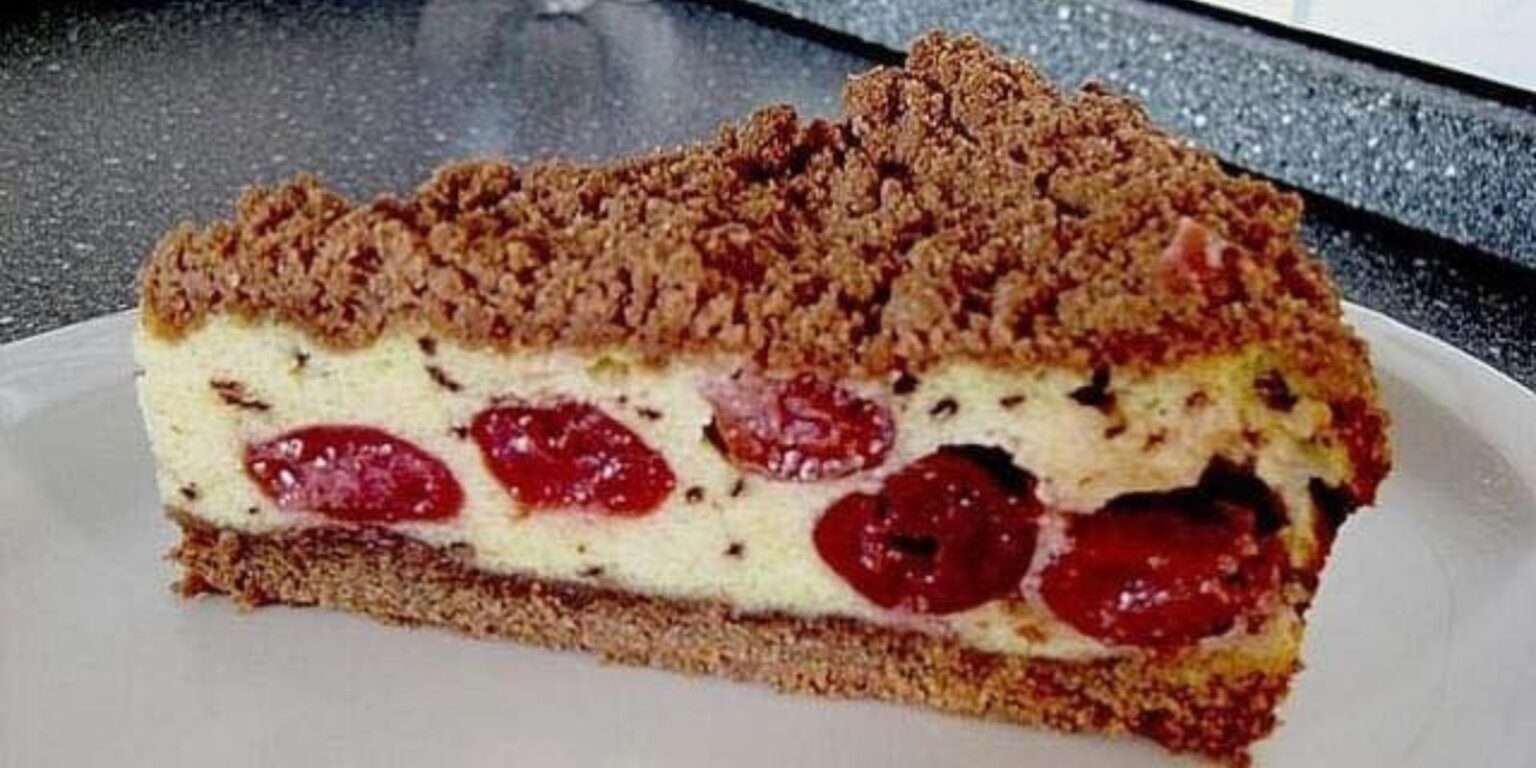 Quark Streuselkuchen mit Vanille Kirschfüllung - Rezepte &amp; Tipps
