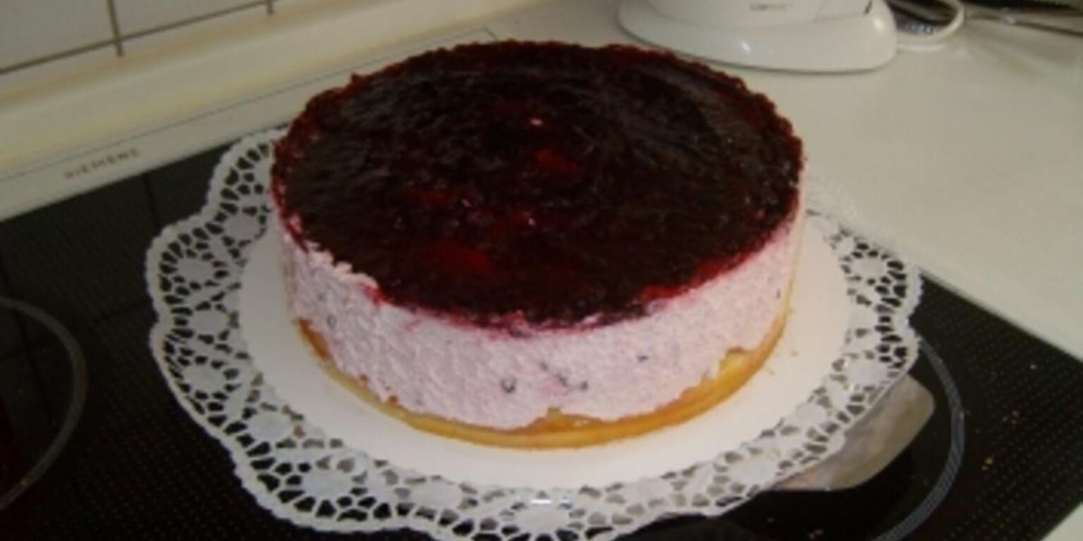 Windbeuteltorte in 10 Minuten ohne Schnickschnack: Eine Blitzrezept für ...
