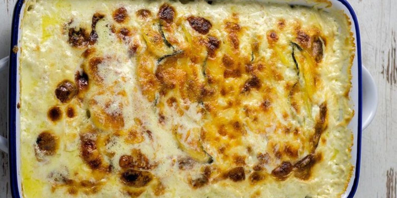 Bechamel-Kartoffeln - Cremige Köstlichkeit aus dem Ofen! - Rezepte &amp; Tipps