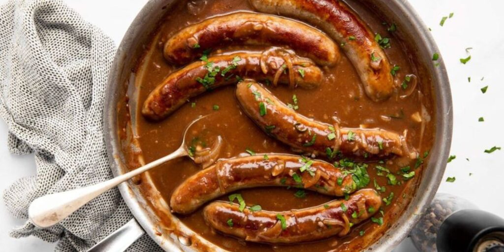 Rezept für Bratwurst mit Zwiebelsauce: Herzhaft, Aromatisch und Einfach ...