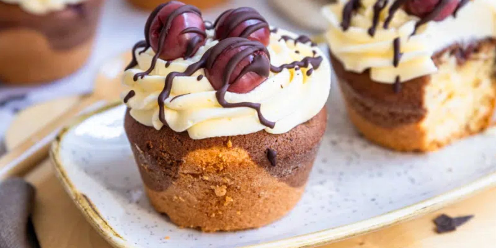 Donauwellen Muffins mit Pudding - Rezepte &amp; Tipps