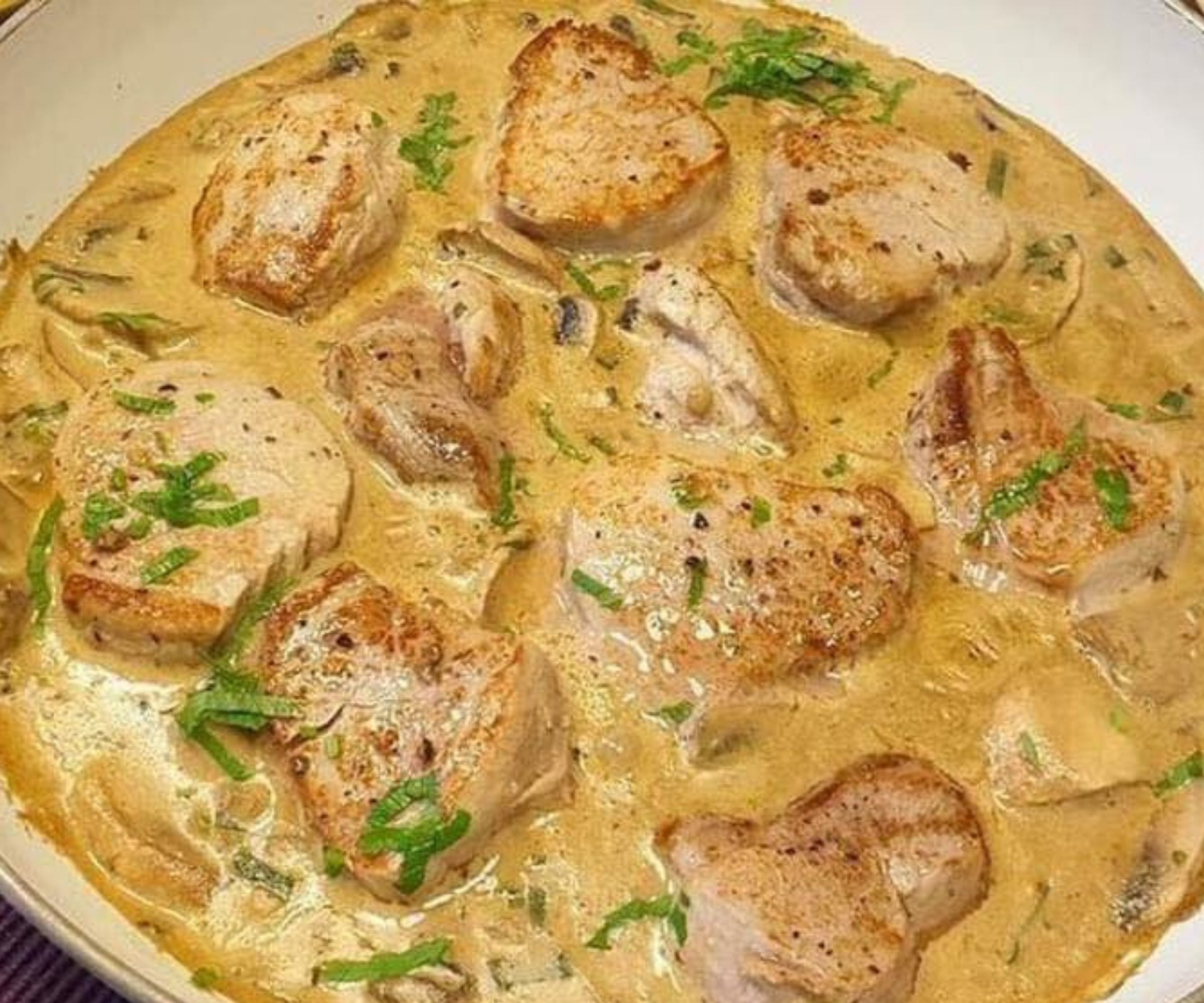 Medaillons in Pilzrahmsauce: Ein Hauch von Restaurantqualität in Ihrer ...