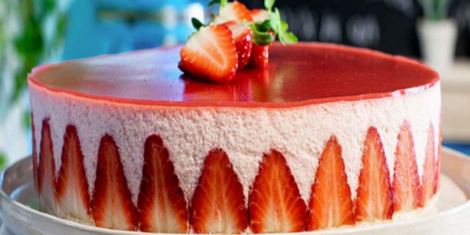 Erdbeer-Mousse-Kuchen ganz einfach zuzubereiten - Rezepte &amp; Tipps