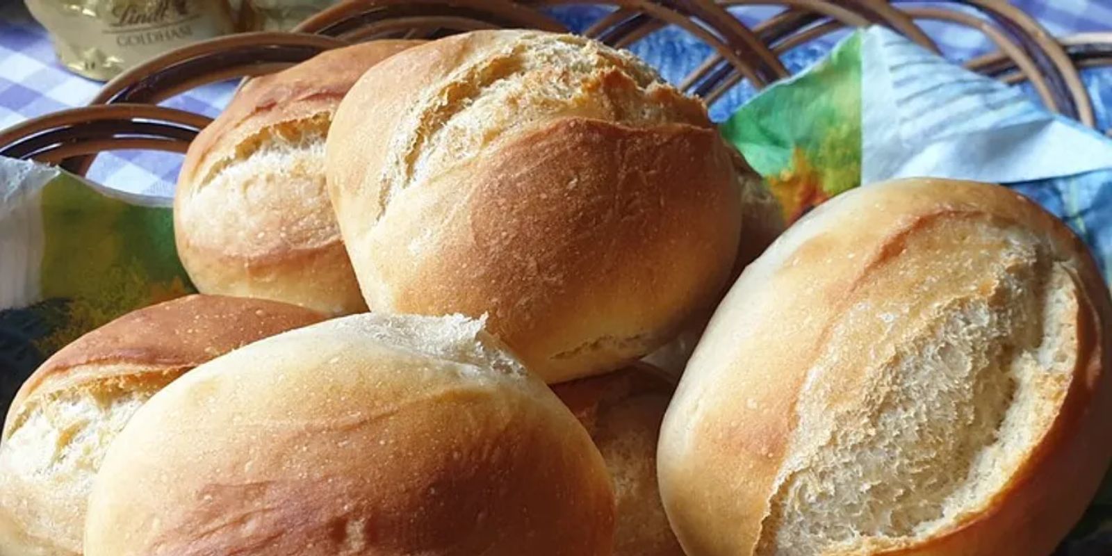 DDR-Brötchen Rezept (East German Rolls Recipe) - Rezepte &amp; Tipps