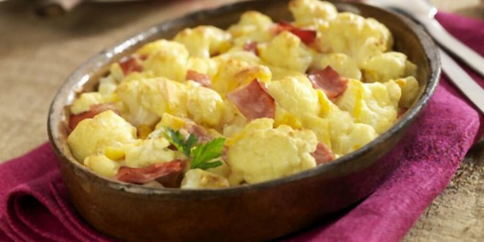 Überbackener Blumenkohl mit Schinken und Käse - Rezepte &amp; Tipps