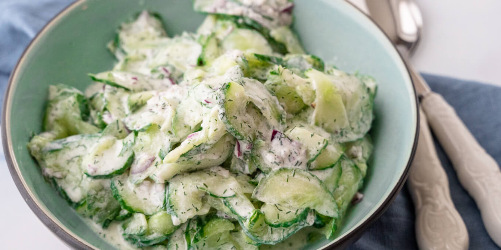 Schneller Gurkensalat mit Schmand - Rezepte &amp; Tipps