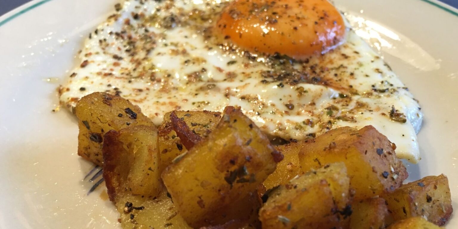 Bratkartoffeln mit Ei und Käse - Rezepte &amp; Tipps