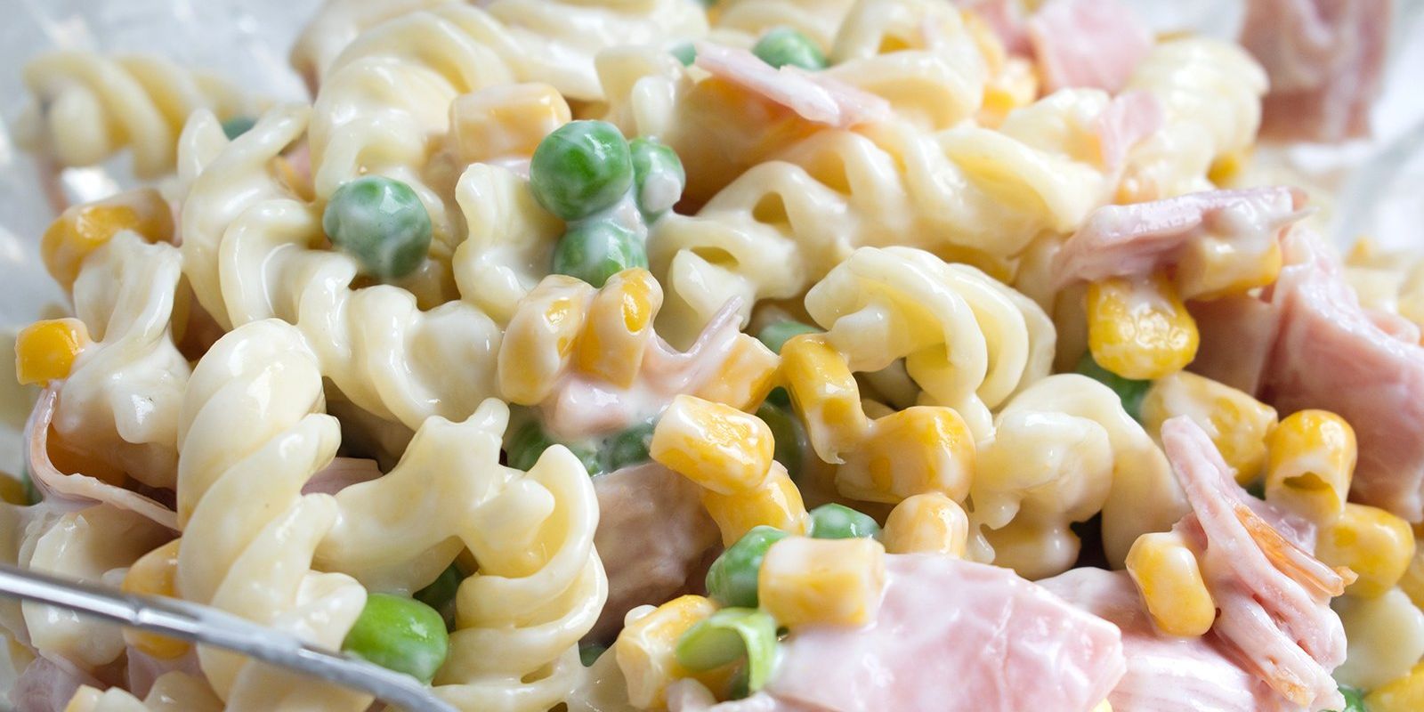 Nudelsalat mit Joghurt Soße - Rezepte &amp; Tipps