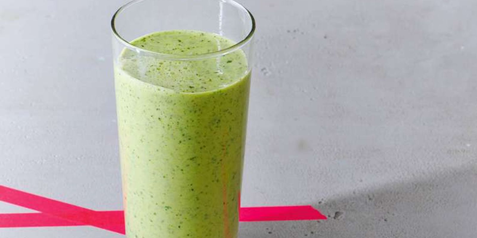 Grüner Energie-Booster-Smoothie - Rezepte &amp; Tipps